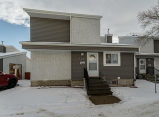 Aspen Close, Edmonton, AB T6L 2B9
