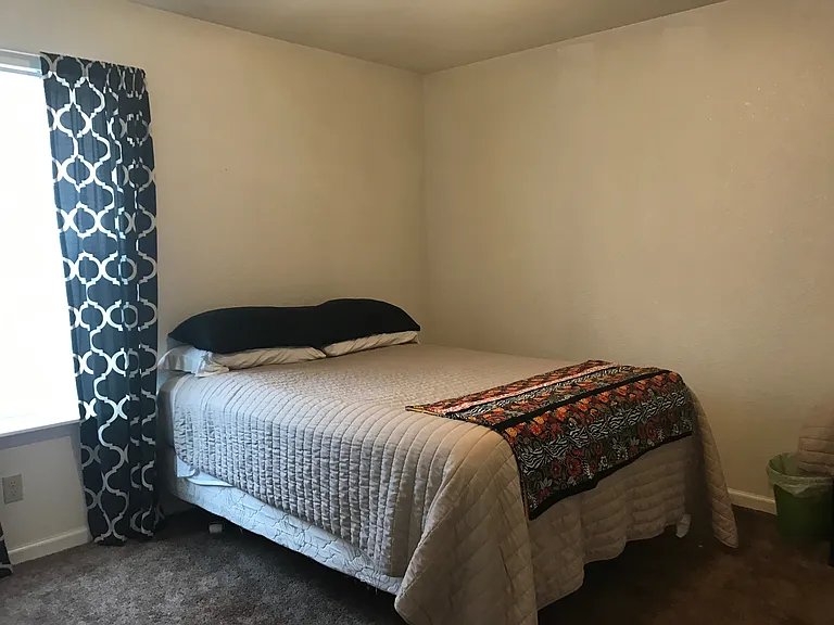 Pictures may be of model unit.
