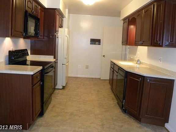 5th image of 7411 Hallcrest Dr