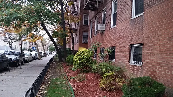 Sold by Gerard Desgranges Realty | media 25