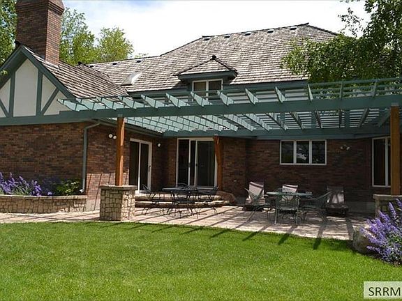 3rd image of 2650 Coronado Cir