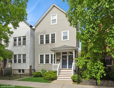 2428 N Campbell Ave, Chicago, IL, 60647