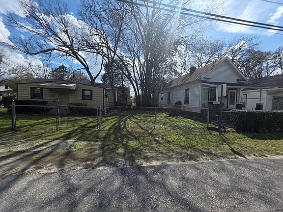 2nd image of 1352 24th St
