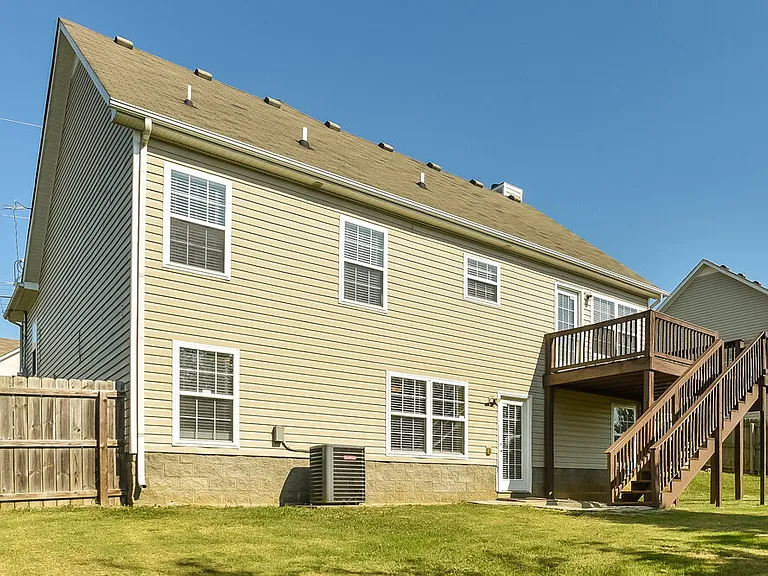 1108 Harmony Ln — Photo 17