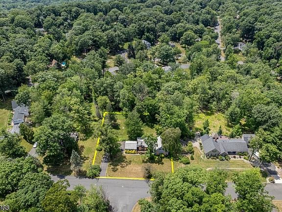 5th image of 1271 Dogwood Dr