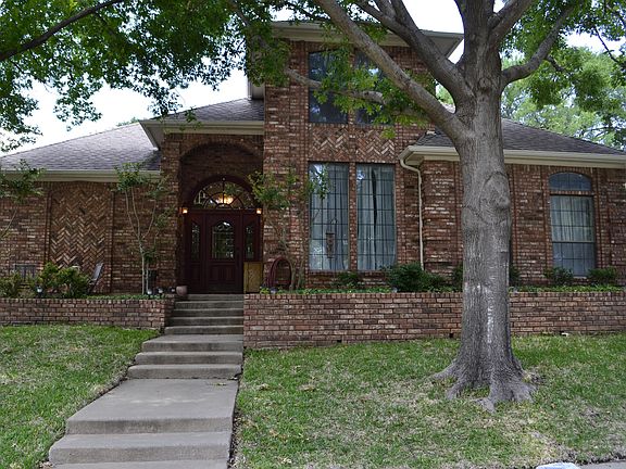 4th image of 5210 Vicksburg Dr