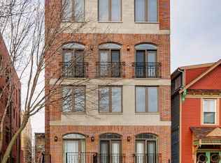 710 W Melrose St #1, Chicago, IL 60657