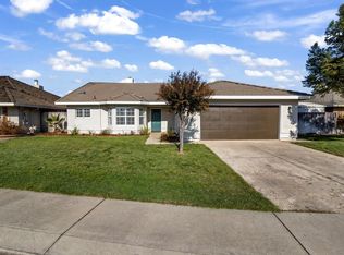 14675 E Manzanita Way, Lockeford, CA 95237