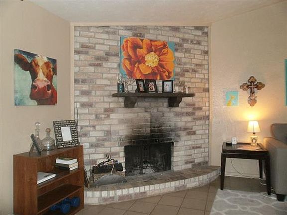 3rd image of 5411 Lansingford Trl