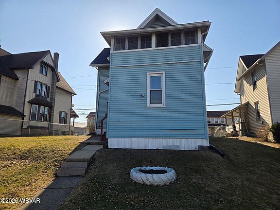 3rd image of 712 Arch St