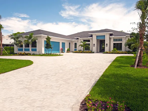 4915 King Palm Circle, Boynton Beach, FL 33436
