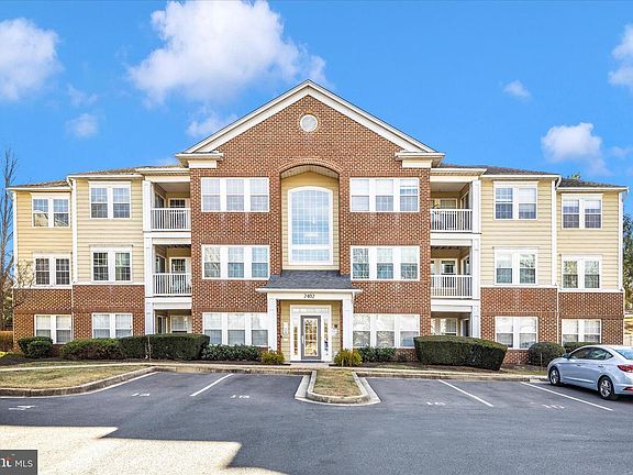 2nd image of 2402 Dominion Dr APT 1B