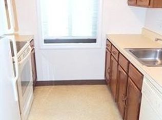 2130 Massachusetts Ave APT 2E, Cambridge, MA 02140