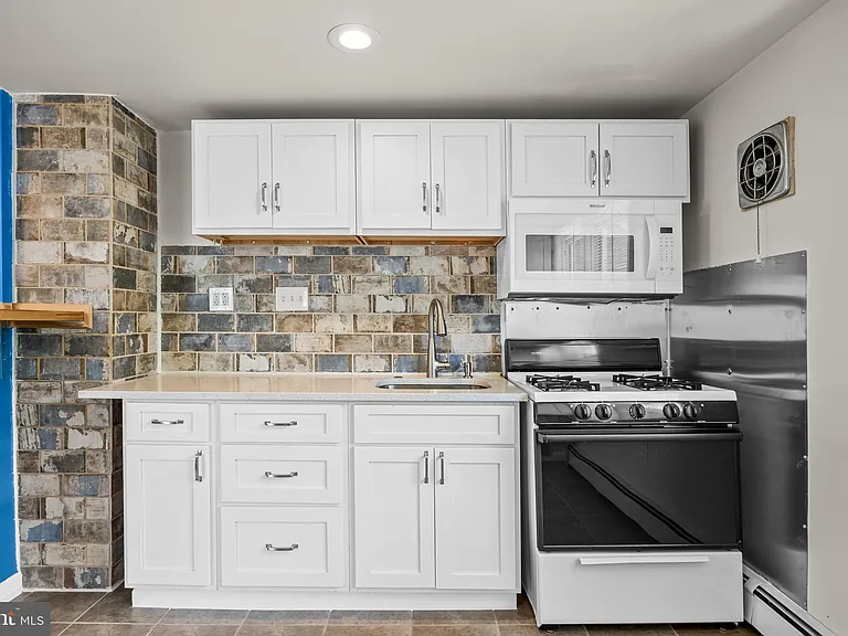 733 N Forklanding Rd #2 — Photo 12