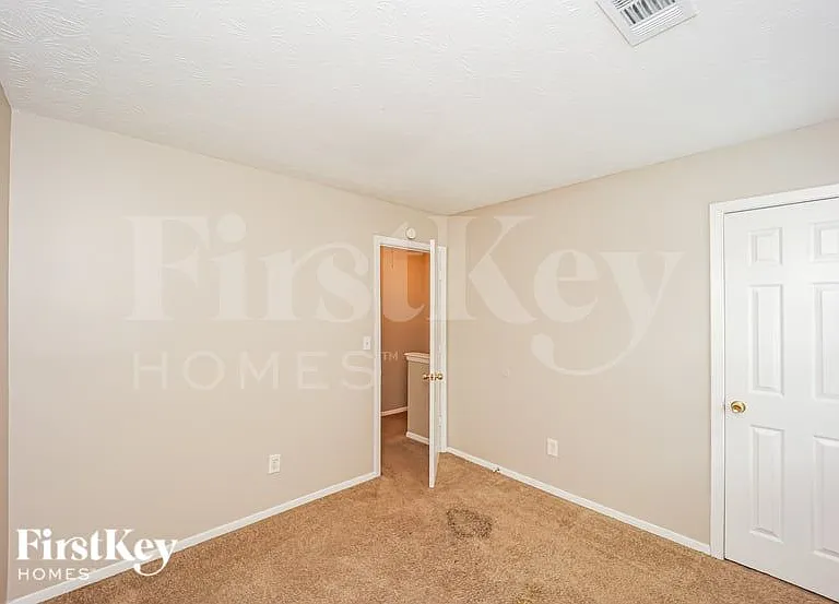 1287 Mill Lake Cir — Photo 12