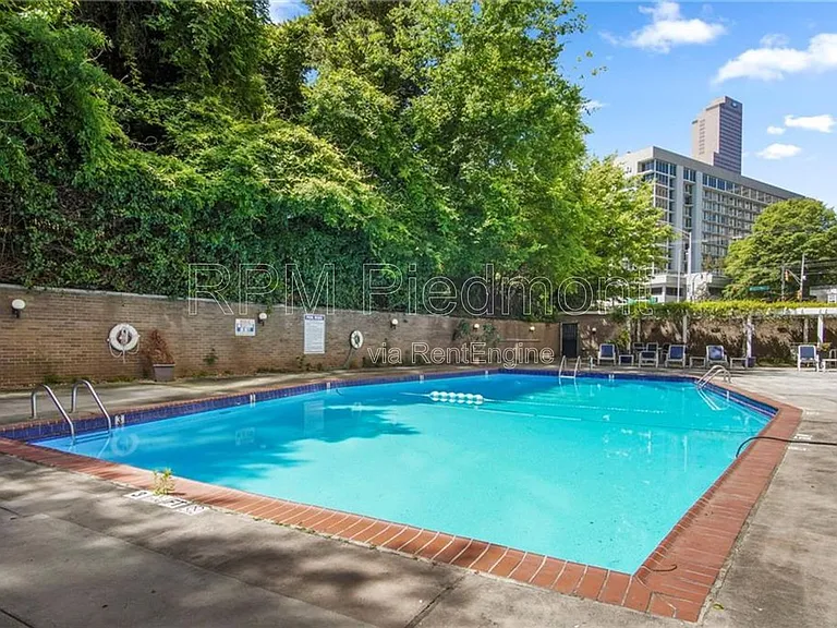 215 Piedmont Ave NE #1804 — Photo 4