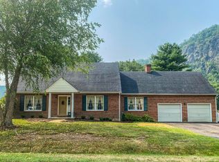 107 Maple Ln, Covington, VA 24426