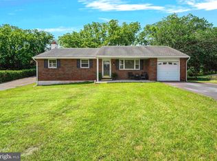 1217 Randy Dr, Pottstown, PA 19464