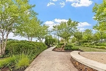 2 bed, 2.0 bath, 1480 sqft, $3,900 — Photo 3