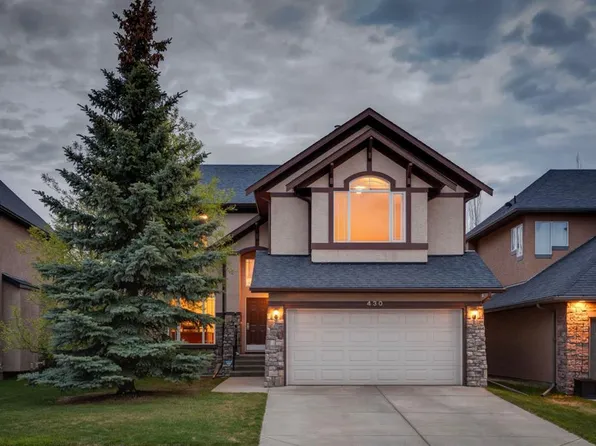 430 N Discovery Ridge Blvd SW, Calgary, AB T3H 5T7