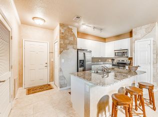 8539 Gate Pkwy #9420, Jacksonville, FL 32216