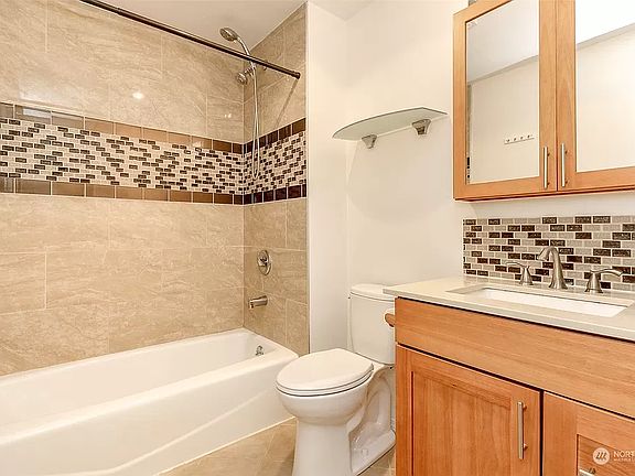2nd image of 27004 47th Ave S APT 202