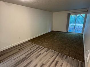 6830 N Columbia Way APT 3, Portland, OR 97203