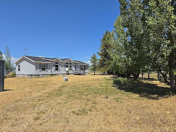 3rd image of 187 2nd St