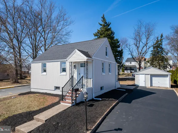 225 Grosstown Rd, Pottstown, PA 19464