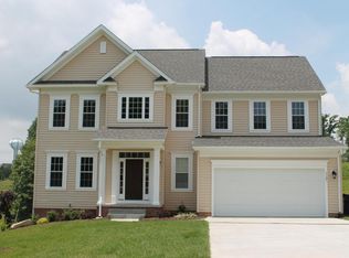 1707 Hollow Oak Ct, Blacksburg, VA 24060