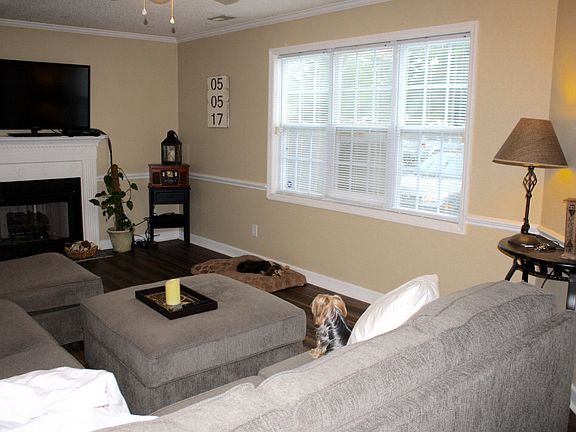3rd image of 3921 Sterling Pointe Dr Unit Ll10