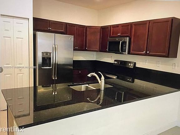 3rd image of 3325 W 93rd Pl #3325