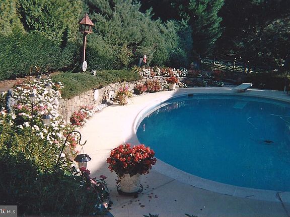 2nd image of 2220 McChesney Ct