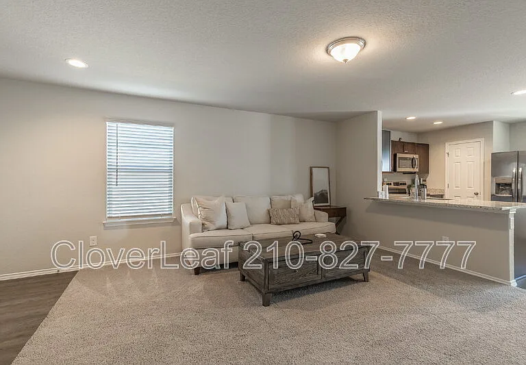 227 Stevens Smt — Photo 18