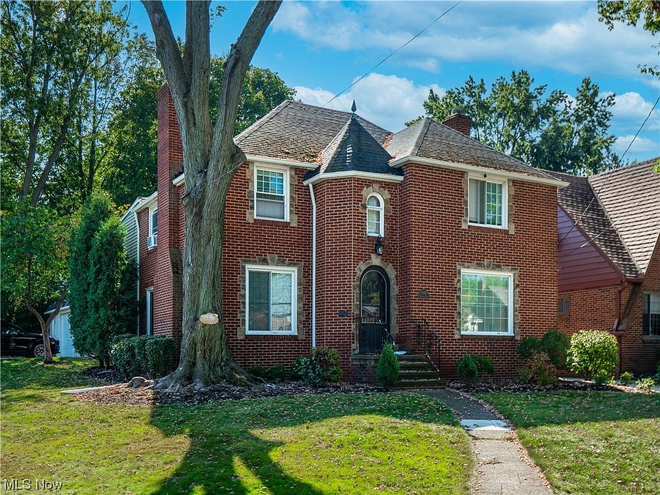 1st image of 20743 Morewood Pkwy