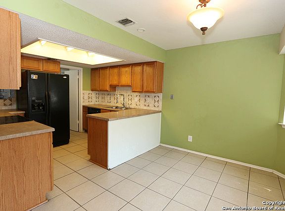 4th image of 8130 Pemberton St