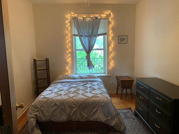 2nd image of 1316 W Rosemont Ave APT 3