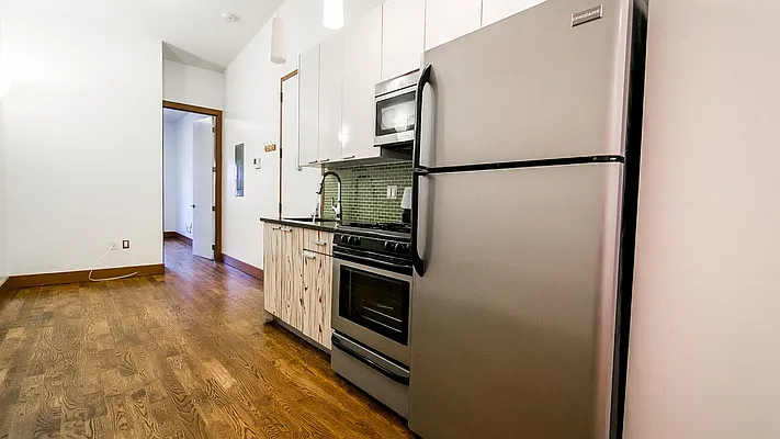 Rented by Nooklyn NYC LLC | media 4