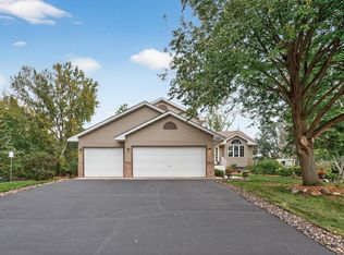 5241 Lexington Ct SE, Prior Lake, MN 55372