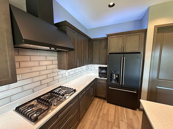 5th image of 1087 W Snowbell Ave
