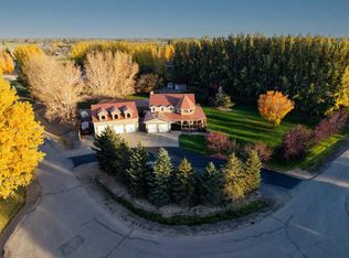 13 NW Huckleberry Cres, Taber, AB T1G0A7