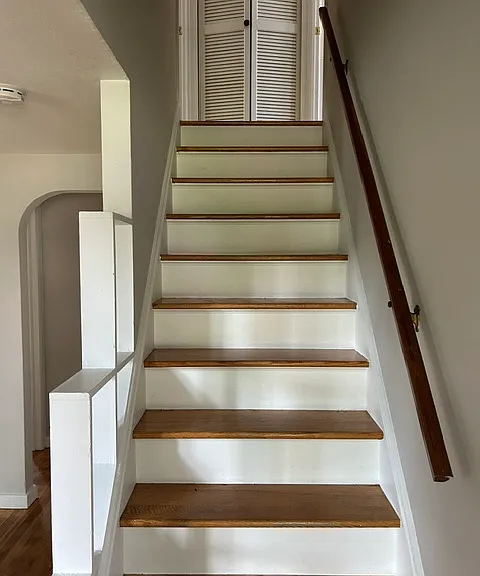 205 Hyland Dr — Photo 2