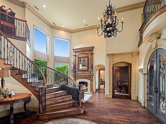 3rd image of 6323 Karens Ct