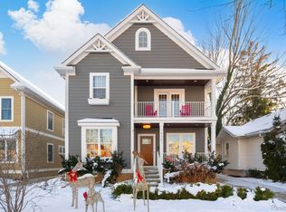 16261 Kirkshire Ave, Beverly Hills, MI 48025