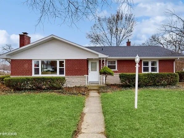 226 W Highland Dr, Chicago Heights, IL 60411