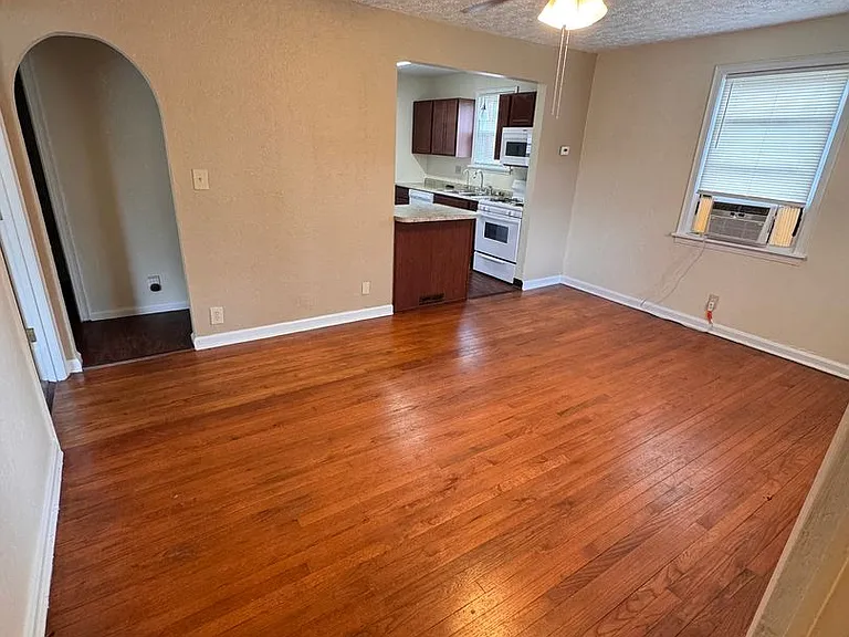 817 Taylor Ave — Photo 8
