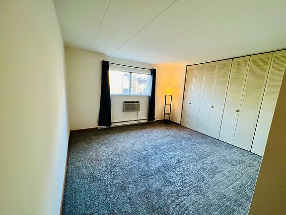 4th image of 10117 S Cicero Ave APT 203