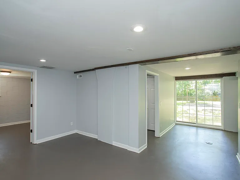 222 Emmitt Ave — Photo 12