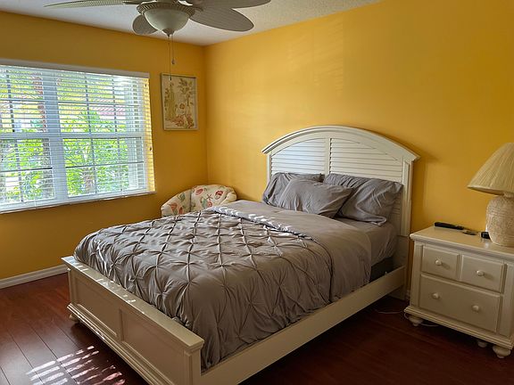 4th image of 11672 Dove Hollow Ave