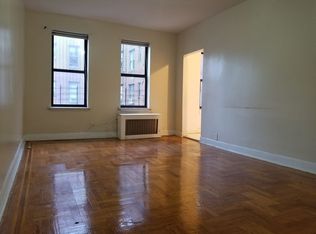 314 E 206th St #3C, Bronx, NY 10467